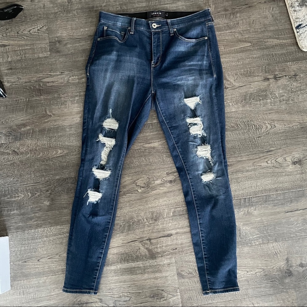 Distressed Torrid Sky High Skinny Jeans